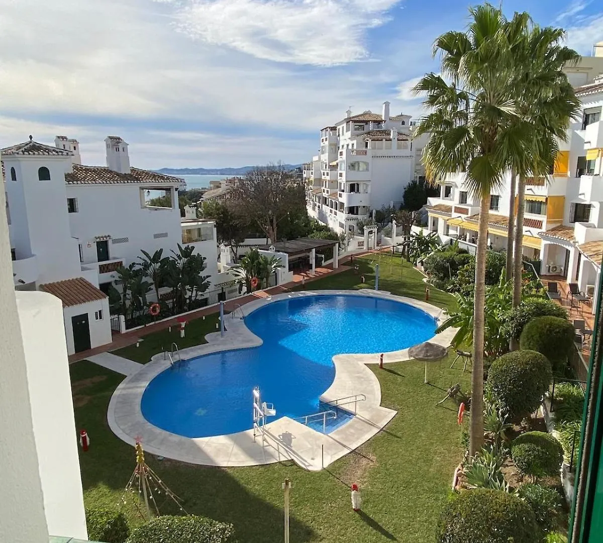アパート ベナルマデナSeaview Torrequebrada Puebloアパートメント スペイン